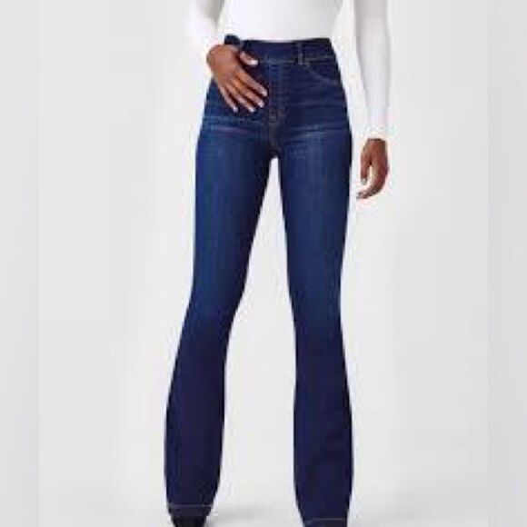 SPANXshape™ EveryWear Flare Jeans Midnight Shade 20327T Size SMALL TALL - Picture 2 of 10